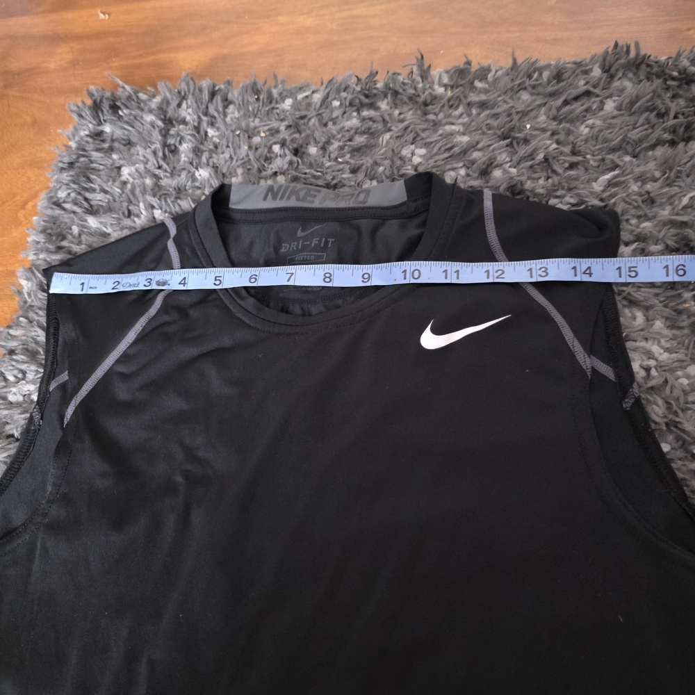 Nike Pro Men's Dri-FIT Slim Sleeveless Shirt SizeS T3 - Picture 6 of 7